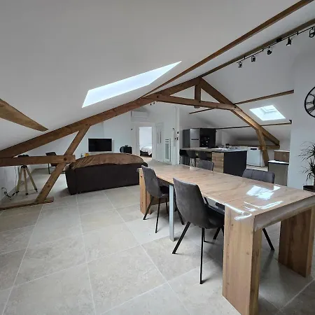 Centre De Avec Jardin Апартаменты *