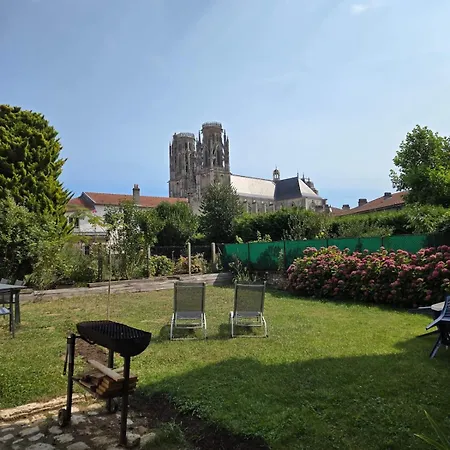 Centre De Avec Jardin דירה טול